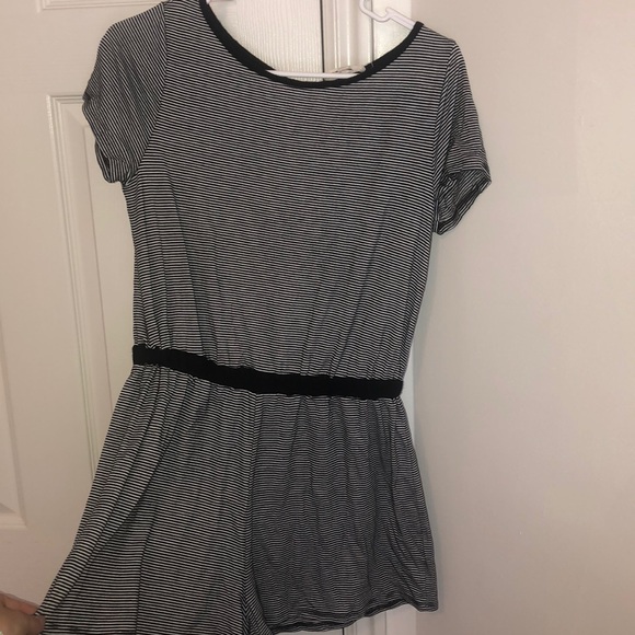 Black striped romper - Picture 1 of 2